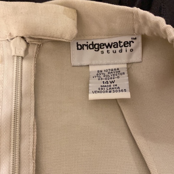 Bridgewater Studio size 14W khaki colored wrap style maxi skirt - Picture 7 of 7